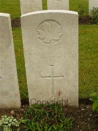 Etaples Military Cemetery - McGregor, Christopher Strang